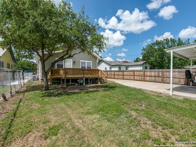 2020 W Mulberry, San Antonio, TX 78201