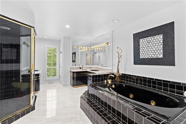 990 Ivy Falls Drive, Atlanta, GA 30328