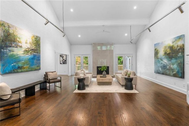 990 Ivy Falls Drive, Atlanta, GA 30328