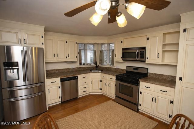 35 Tinton Avenue, Eatontown, NJ 07724