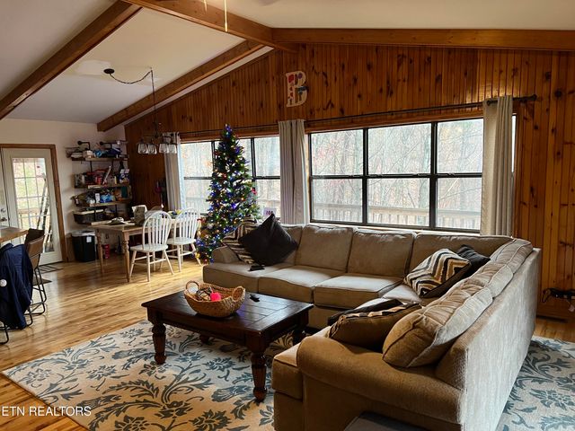 1196 Iris Way, Cosby, TN 37722
