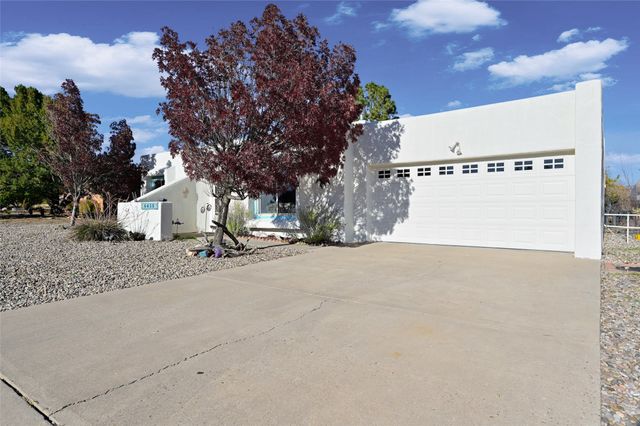 6430 Vooscane Avenue, Cochiti Lake, NM 87083