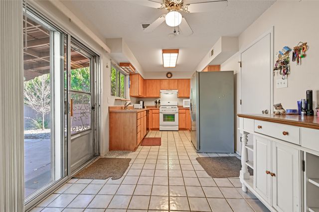 6430 Vooscane Avenue, Cochiti Lake, NM 87083