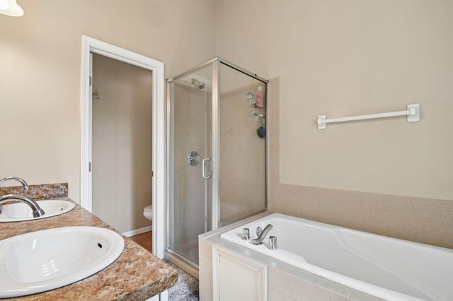 2660 Village Pier Lane, B10, Hilliard, OH 43026