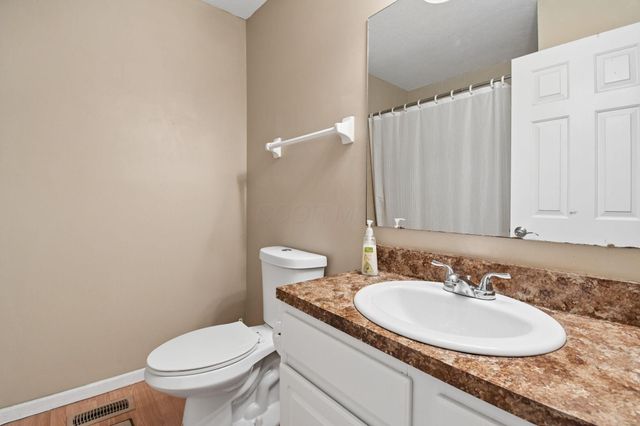2660 Village Pier Lane, B10, Hilliard, OH 43026