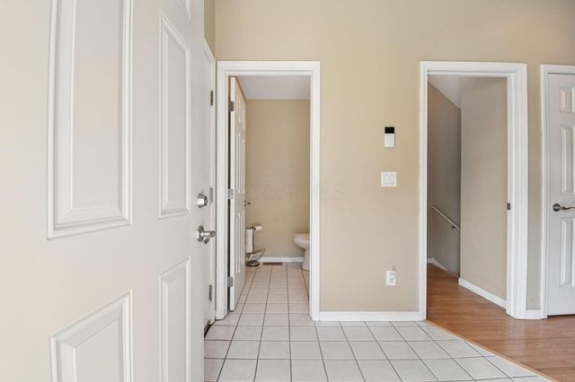 2660 Village Pier Lane, B10, Hilliard, OH 43026