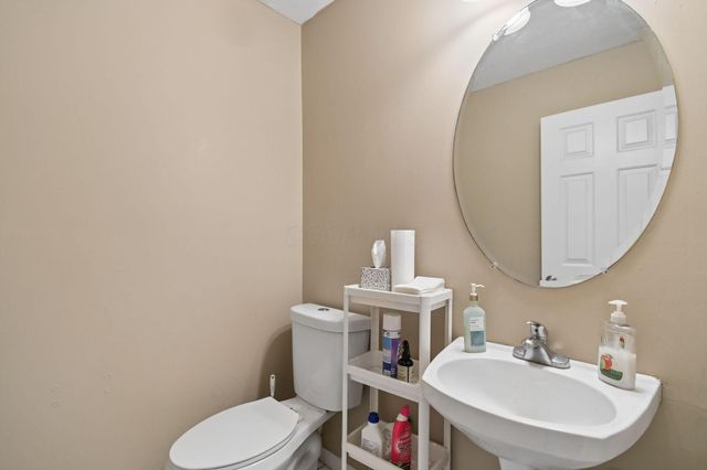 2660 Village Pier Lane, B10, Hilliard, OH 43026