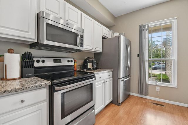 2660 Village Pier Lane, B10, Hilliard, OH 43026