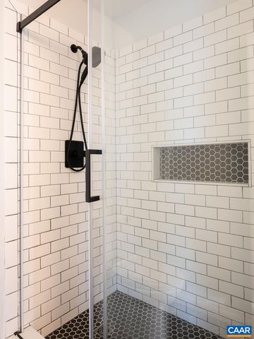 115 Melbourne Park Cir Apt D, Charlottesville, VA 22901