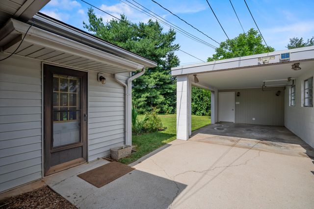 2029 Dellwood Drive, Lexington, KY 40503