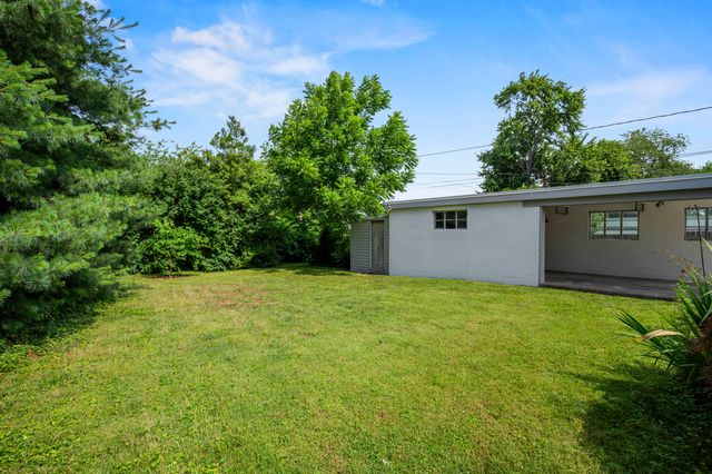 2029 Dellwood Drive, Lexington, KY 40503
