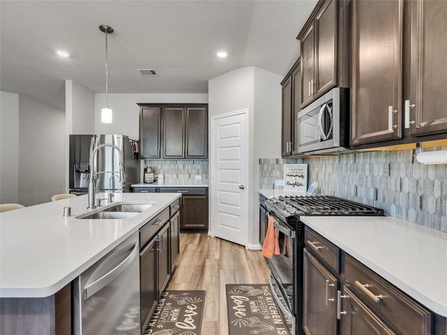 6006 Scott Way, Rosenberg, TX 77471