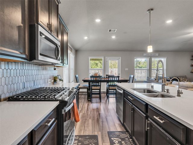 6006 Scott Way, Rosenberg, TX 77471