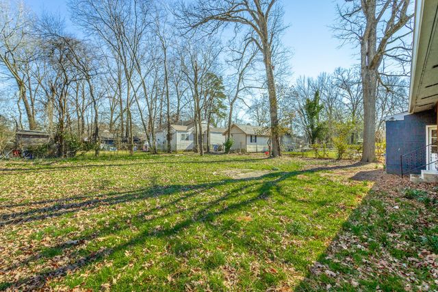 656 N Moore Road, Chattanooga, TN 37411