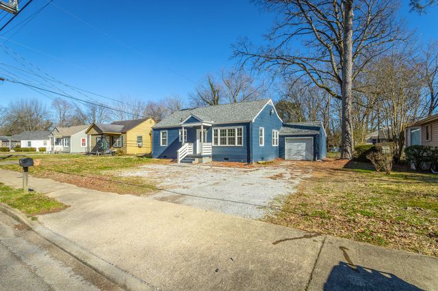 656 N Moore Road, Chattanooga, TN 37411