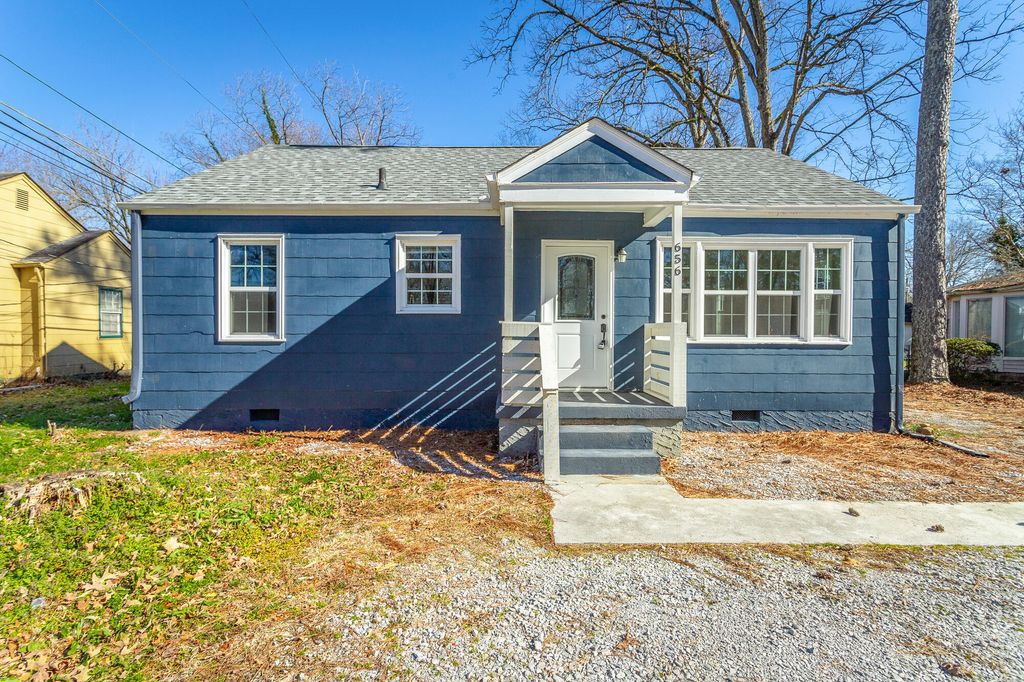 656 N Moore Road, Chattanooga, TN 37411