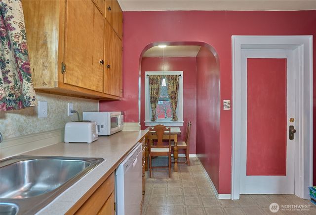 403 Alabama Street, Bellingham, WA 98225