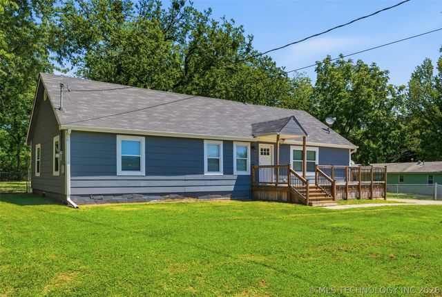 605 NE 6th Street, Wagoner, OK 74467