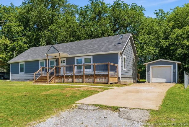 605 NE 6th Street, Wagoner, OK 74467