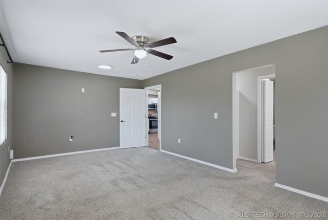 605 NE 6th Street, Wagoner, OK 74467