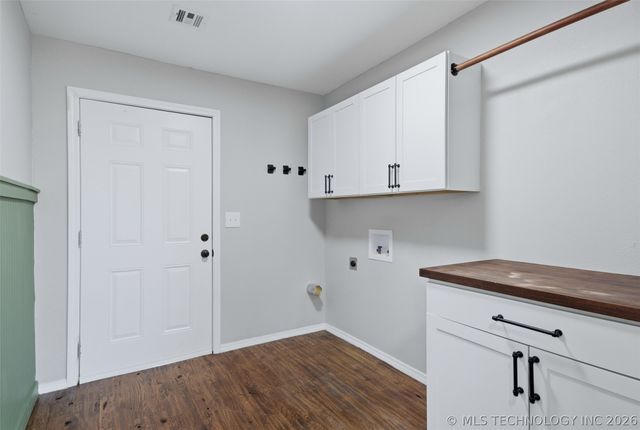 605 NE 6th Street, Wagoner, OK 74467