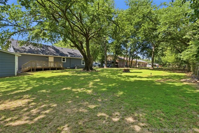 605 NE 6th Street, Wagoner, OK 74467