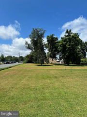 8118 RUGBY RD, Manassas Park, VA 20111