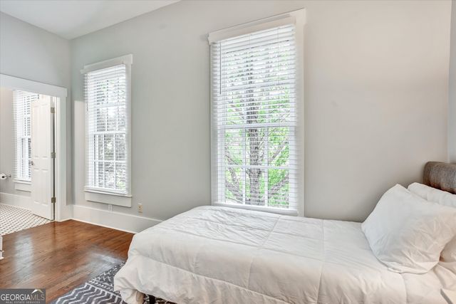 10671 Serenbe Lane, Chattahoochee Hills, GA 30268