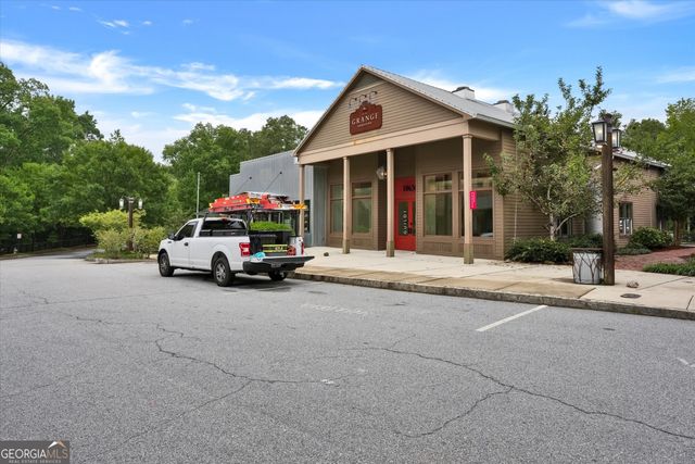 10671 Serenbe Lane, Chattahoochee Hills, GA 30268