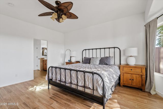 3201 E GLENEAGLE Drive, Chandler, AZ 85249