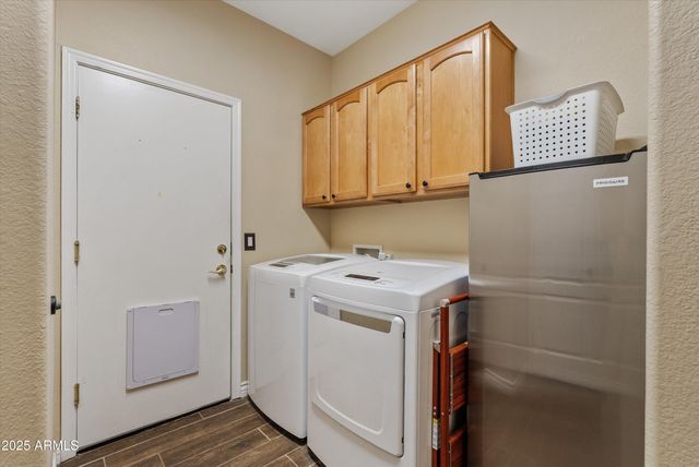 3201 E GLENEAGLE Drive, Chandler, AZ 85249