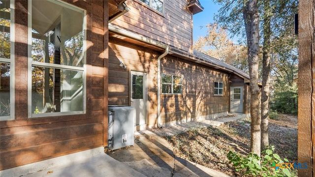 315 Arbors Circle, Elgin, TX 78621