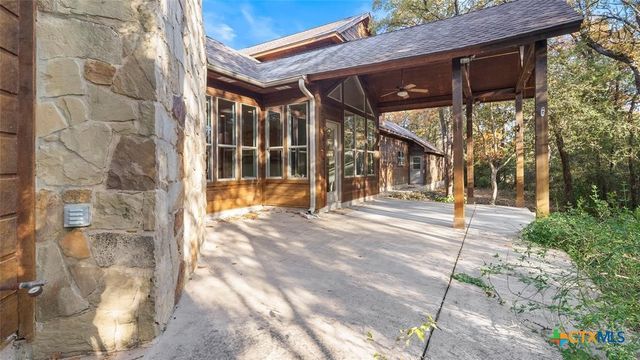 315 Arbors Circle, Elgin, TX 78621