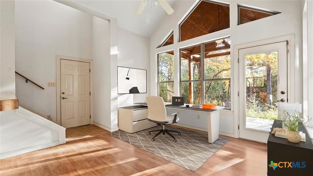 315 Arbors Circle, Elgin, TX 78621