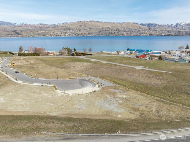 174 Loretta Lane, Chelan, WA 98816