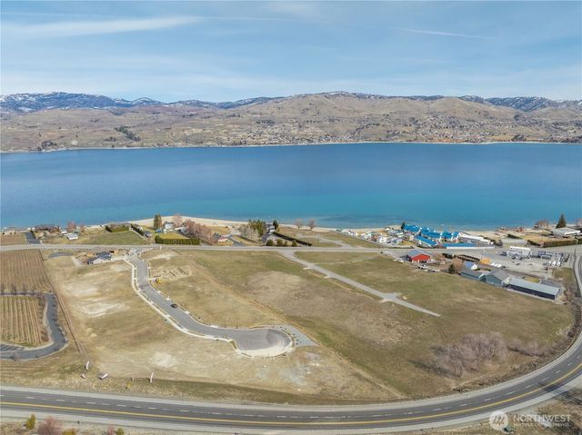 174 Loretta Lane, Chelan, WA 98816