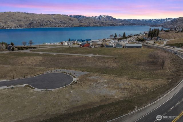 174 Loretta Lane, Chelan, WA 98816