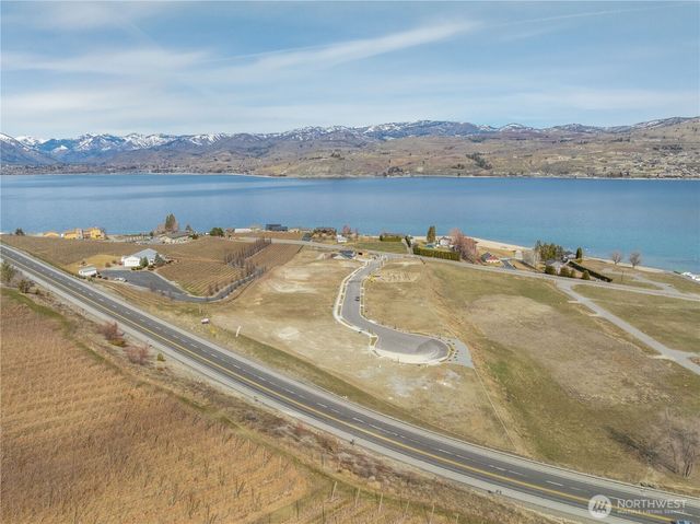 174 Loretta Lane, Chelan, WA 98816