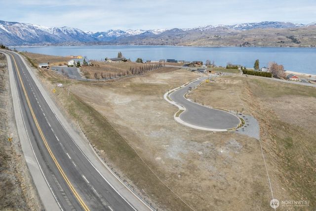 174 Loretta Lane, Chelan, WA 98816