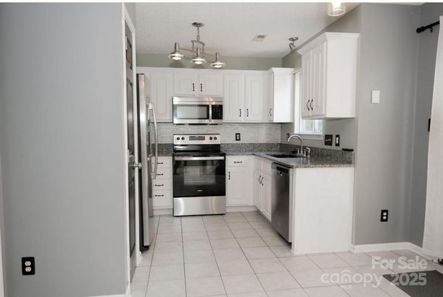 105 S Tanninger Road, Mount Holly, NC 28120