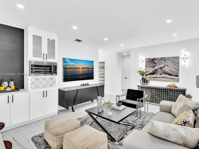 1937 SW 16th Ave, Miami, FL 33145