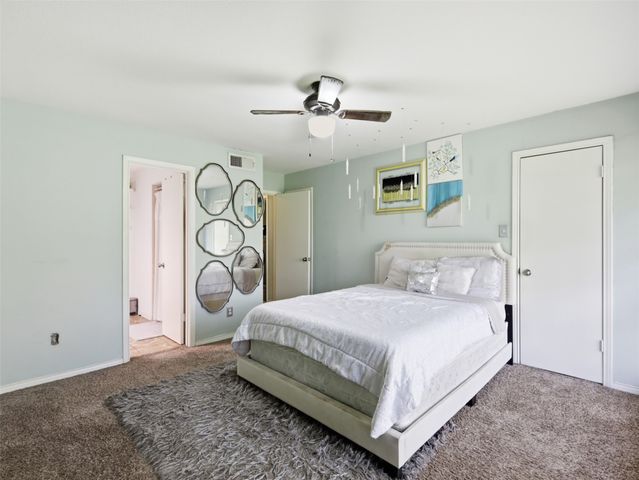 9801 Royal Lane 702, Dallas, TX 75231