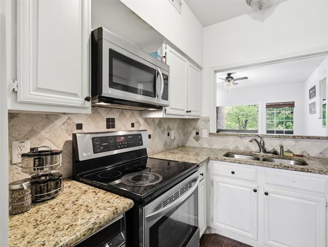 9801 Royal Lane 702, Dallas, TX 75231
