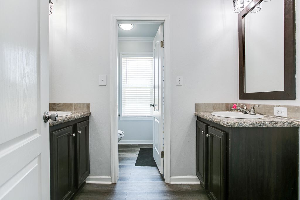 Image 40 of property listing at 281 2884, Ballinger, TX 76821