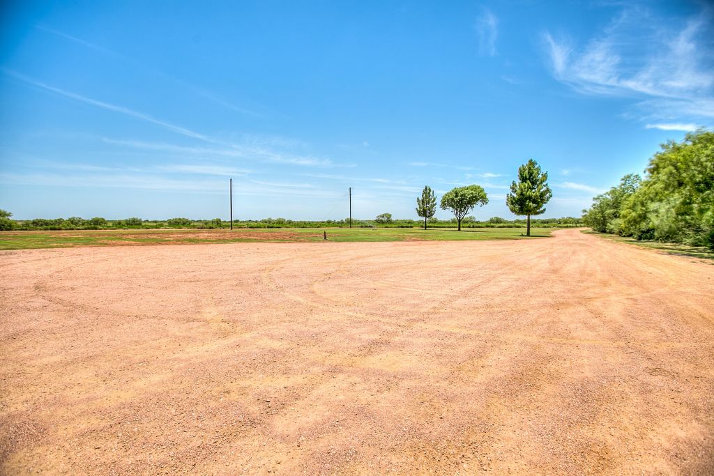 Image 46 of property listing at 281 2884, Ballinger, TX 76821