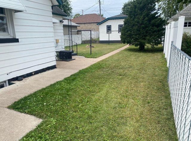 415 Mankato Avenue, Winona, MN 55987