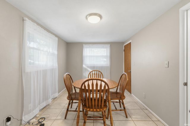 218 Clingerman Avenue, Churubusco, IN 46723