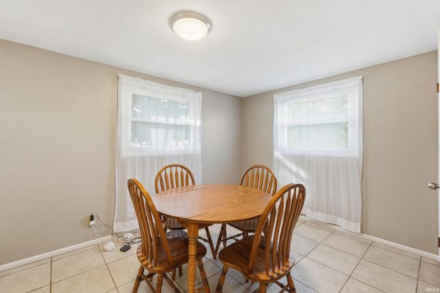 218 Clingerman Avenue, Churubusco, IN 46723