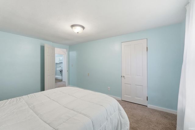 218 Clingerman Avenue, Churubusco, IN 46723