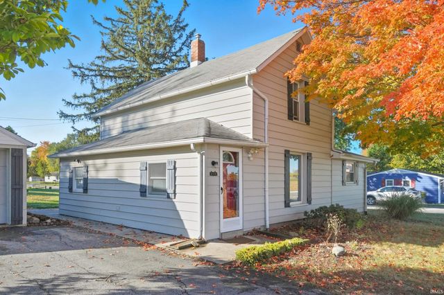 218 Clingerman Avenue, Churubusco, IN 46723